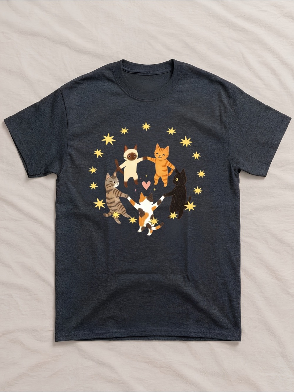 Gildan Five Holding Hands Circle Cats Yellow Star Heart Vintage T-Shirt